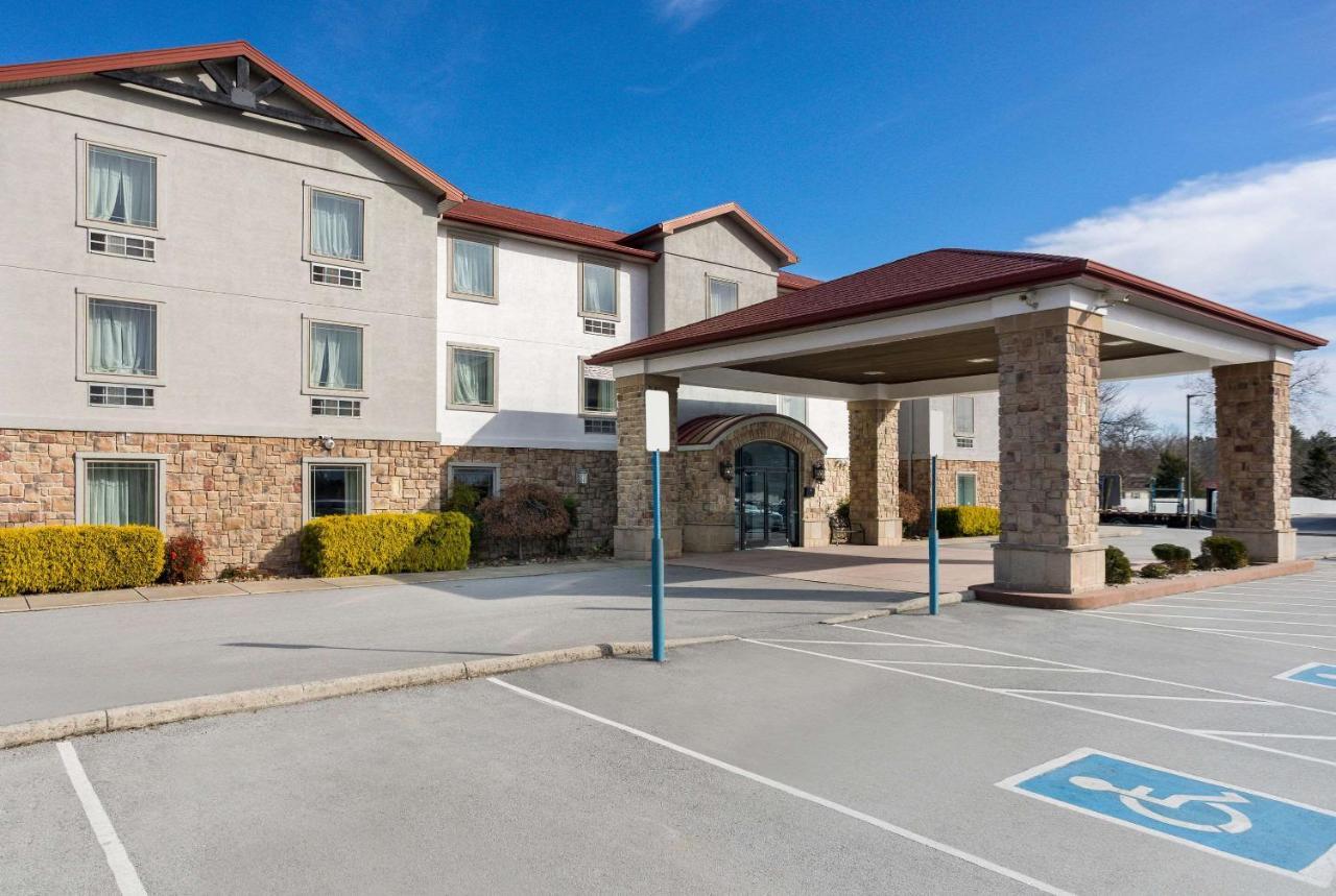 Quality Inn & Suites Monterey, Tn - Crossville, Tn Bagian luar foto