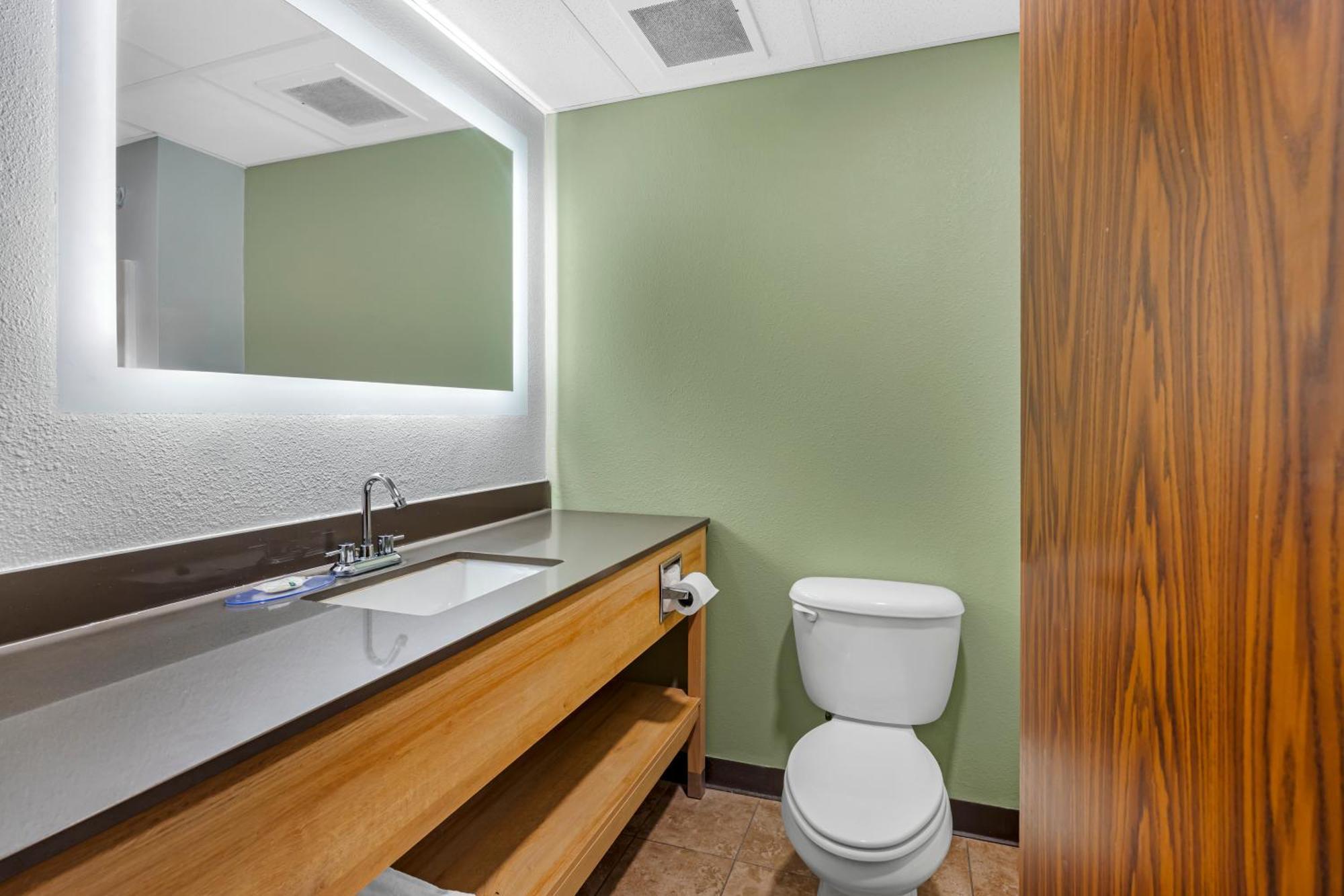 Quality Inn & Suites Monterey, Tn - Crossville, Tn Bagian luar foto