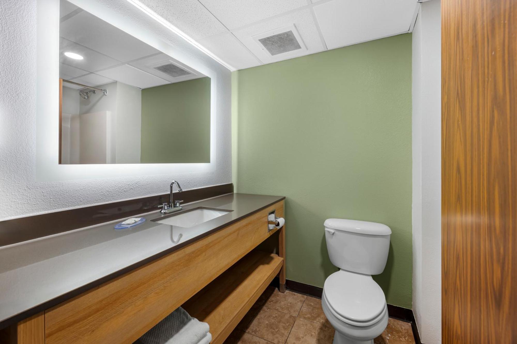 Quality Inn & Suites Monterey, Tn - Crossville, Tn Bagian luar foto