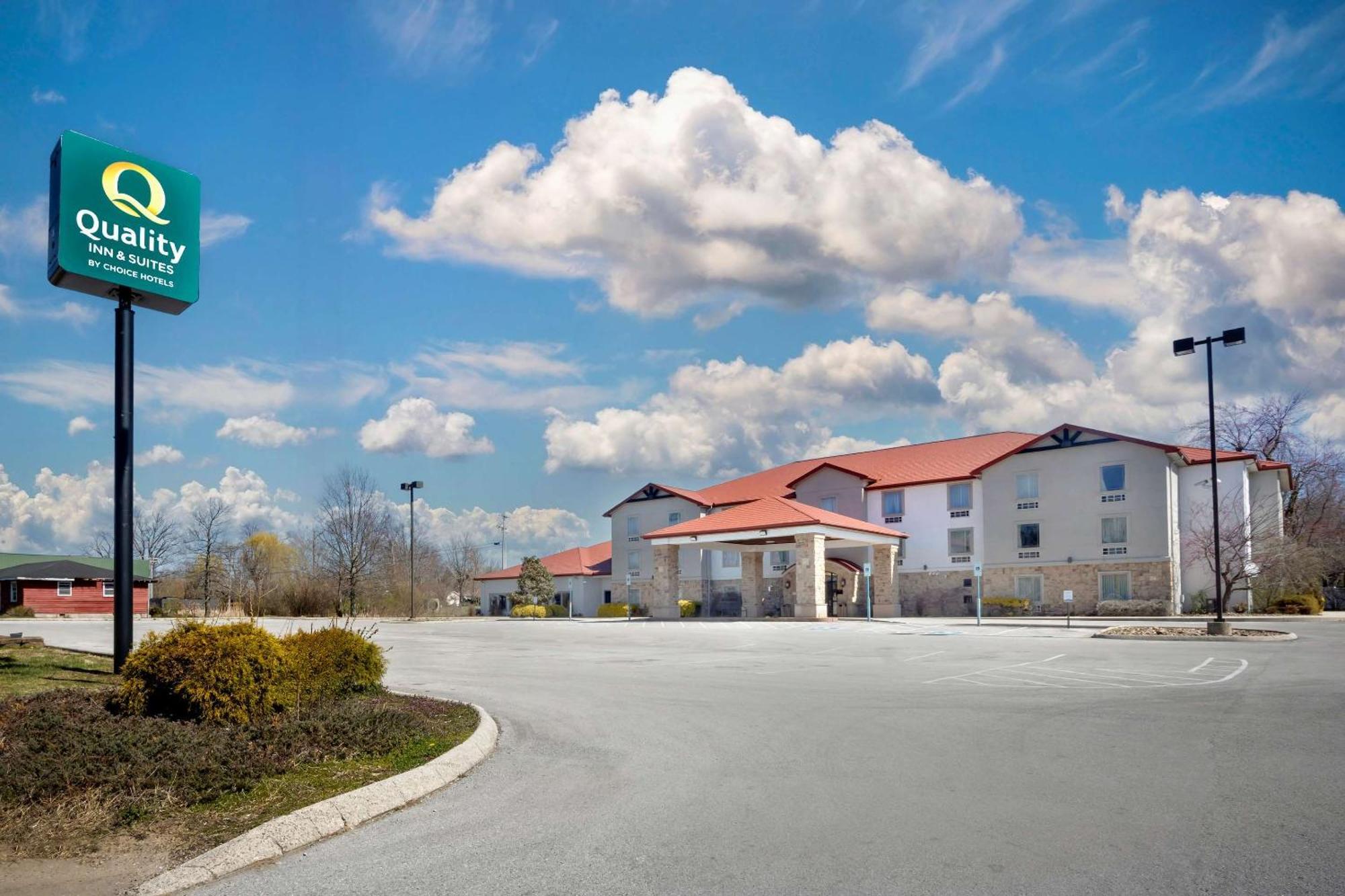 Quality Inn & Suites Monterey, Tn - Crossville, Tn Bagian luar foto